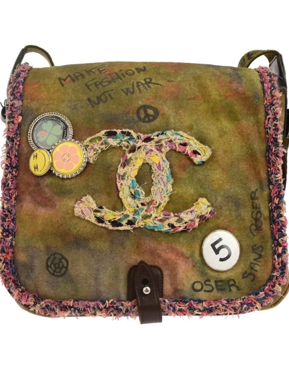 Chanel Canvas Graffiti On The Pavements | Shoulder Bag